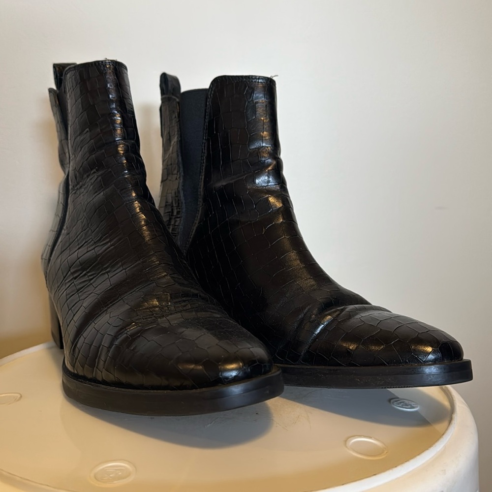 Women's Black Croc-Embossed Chelsea Booties - Picture 2 of 7